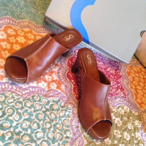 SOFT WALK Basel Cognac Sandals🌻 - Picture 7 of 7